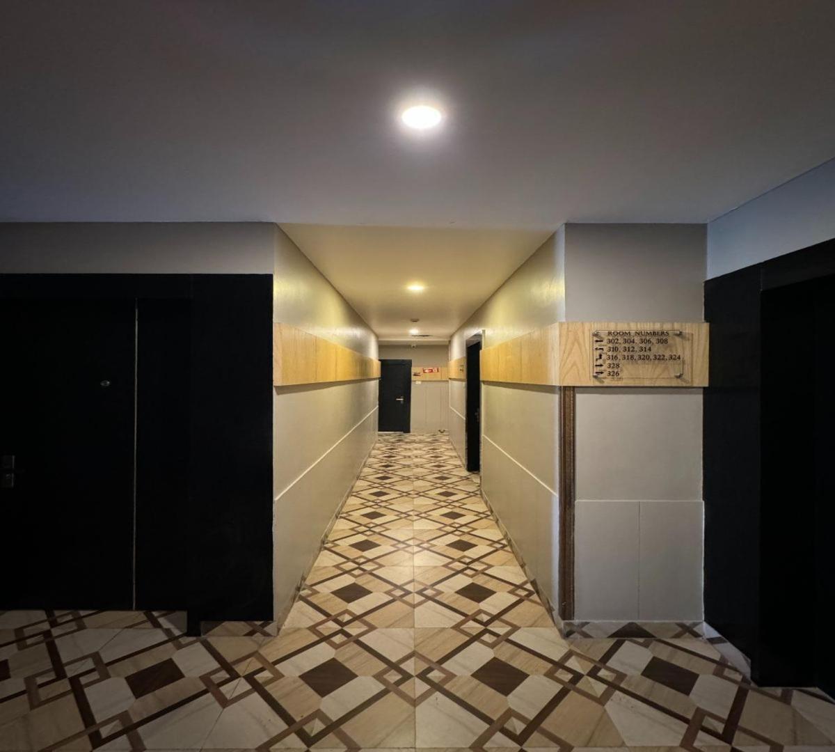 Hotel Runway Inn Pura Raghunāth エクステリア 写真