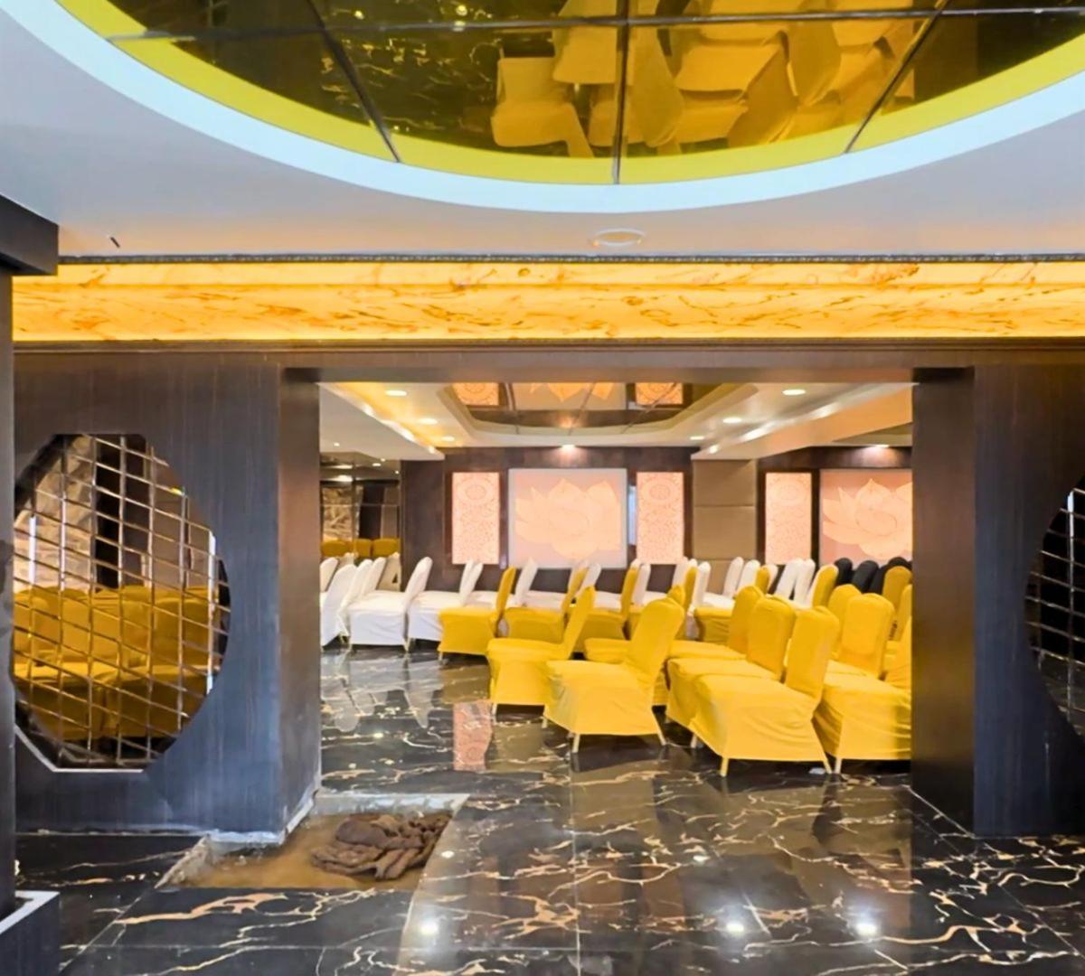 Hotel Runway Inn Pura Raghunāth エクステリア 写真